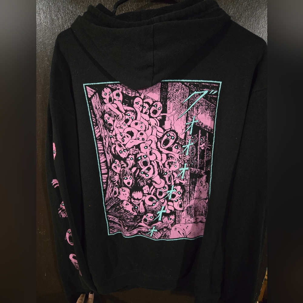 Uzumaki Junji-Ito Sweater